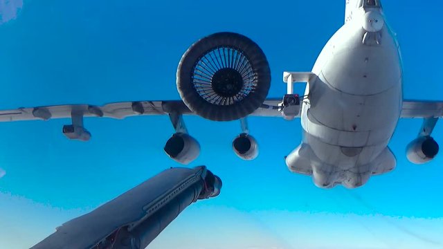 Refuelling in the air