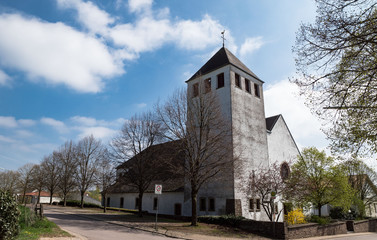 Fototapeta na wymiar Kirche in Oberleuken
