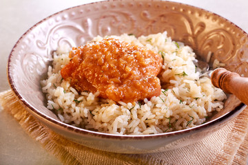 Herby rice with spicy chicken thigh