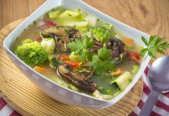 Verduras,consomé