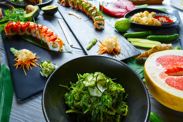 Asian Japan Sushi varied recipes with algae