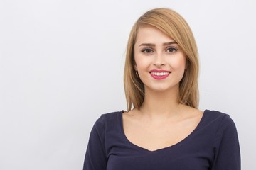 Obraz premium portrait of a girl posing in light gray