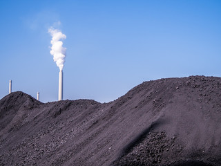 Schornstein hinter Kohlenberg