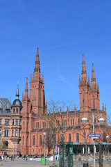 Fototapeta premium Neues Rathaus und Marktkirche (Wiesbaden)