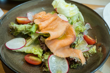 smoked salmon salad