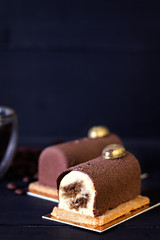 chocolate cake, tiramisu cake