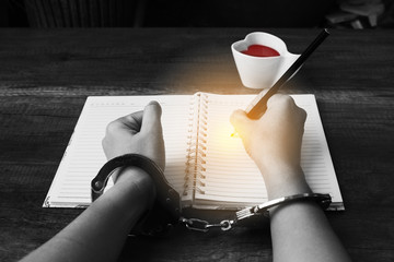 The prisoners were handcuffed and document operations.