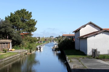 Fototapeta na wymiar port de la Teste de Buch, bassin d'Arcachon