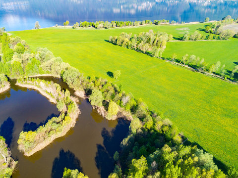 Trivio di Fuentes - Foce del fiume Adda nel Lago di Como (IT) - Vista Aerea 