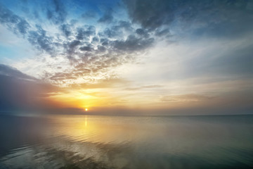 Obraz na płótnie Canvas Landscape, dawn on the sea