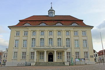 Fototapeta premium Rathaus Malchin (1842, Mecklenburg-Vorpommern) 