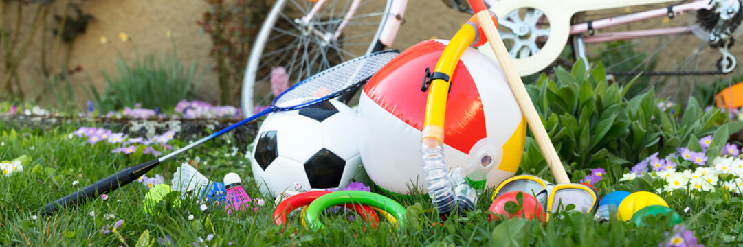 panorama mit sommer outdoor spielzeug