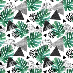 Ingelijste posters Abstracte achtergrond met aquarel tropische bladeren en getextureerde driehoeken © Tanya Syrytsyna