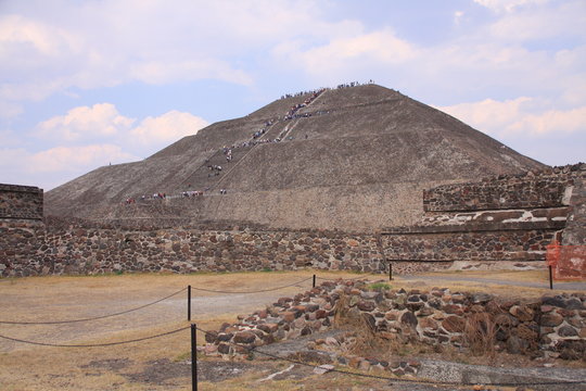 pyramide du soleil de Teotihuacan