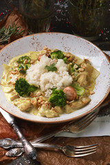 Risotto with mushrooms and spinach