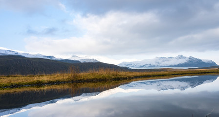 Fototapeta na wymiar Island - Landschaft zwischen Jökulsarlon und Vik