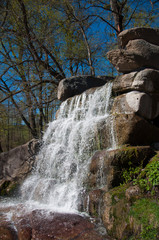 Fototapeta na wymiar Waterfall in Sofievka
