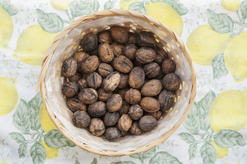 Cestino di noci