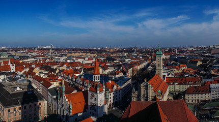 Fototapeta na wymiar Panorama view of Munich city center.