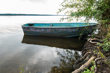 Naklejka na ściany i meble Old rusty boat