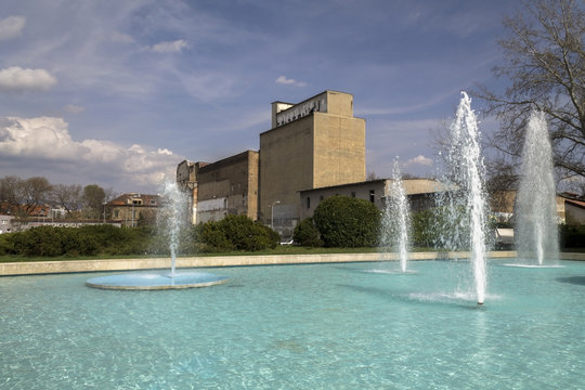 Fountain at Lisinski in Zagreb