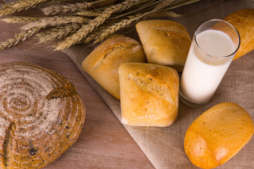 Organic breakfast - bread and milk