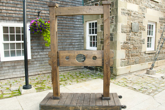 Pillory Torture Device