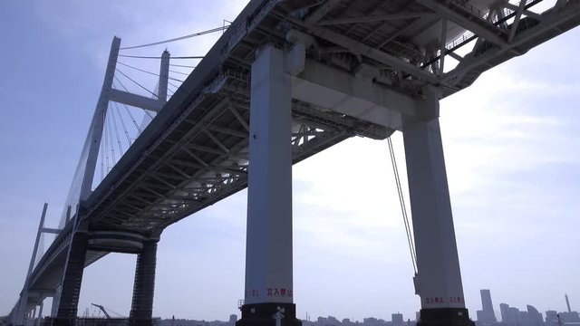 4K・横浜港ベイブリッジ_03-981