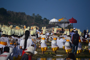 indonesian river dance