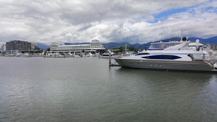 Fototapeta premium Cairns pier over looking boat habour