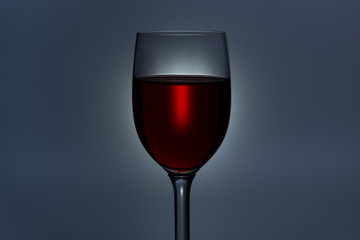 Illuminated wine glass