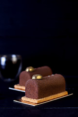 chocolate cake, tiramisu cake