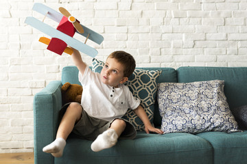 Boy Playing Plane Toy Aspiration © Rawpixel.com