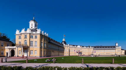 Fototapeta na wymiar Schloss Karlsruhe; Deutschland