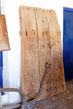 Trillo de madera antiguo