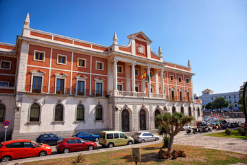 Fototapeta na wymiar Custom House in Cadiz