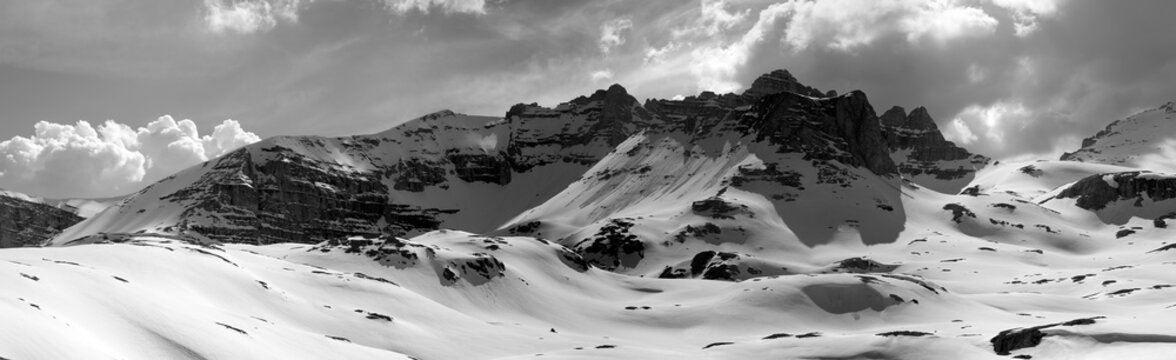 Fototapeta Black and white panorama of snowy mountains