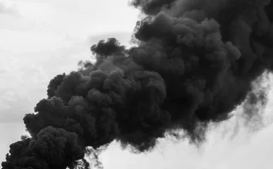 Abwaschbare Fototapete Rauch Riesige Rauchwolken auf Himmelshintergrund