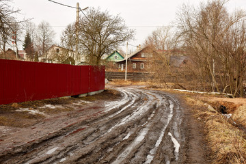 Obraz premium Деревенская дорога весной