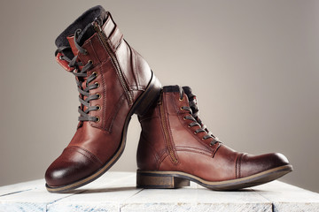 fashion men's boots.brown shoes