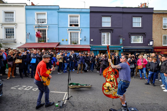 Street musicians, Portobello Road, London