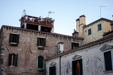 Fototapeta na wymiar Venice architecture corner between buildings