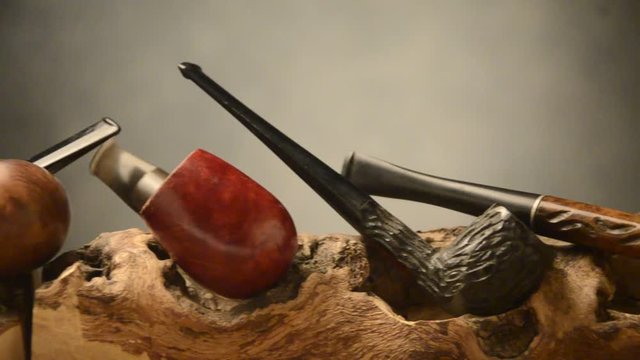 &Pi;ί&pi;&alpha; Tabakspfeife Pipa غليون التدخين D&yacute;mka Fumo Tobacco Pipe Smoke Tabacco מקטרת Pijp Курительная трубка rookgerei Fajka Pipă Piippu R&ouml;kpipa Sherlock Holmes Pipo 烟斗 パイプ たばこ 담뱃대 Cachimbo Pito
