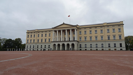 Fototapeta na wymiar Palais royal à Oslo