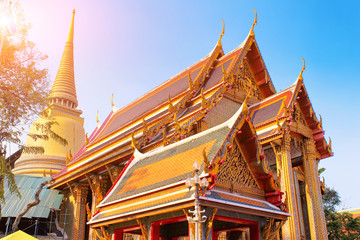 Fototapeta premium Temple of the Emerald Buddha at sunset, Thailand, Bangkok, Wat Phra Kaew.
