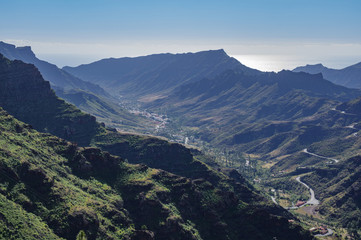Obraz premium Mountain landscape in Gran Canaria: Barranco de Mogan and GC-200 road.