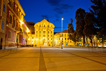 Fototapeta na wymiar Ljubljana square and church evening view