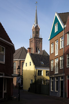 Zaandam, Olanda, via della citt&agrave;, campanile ed edifici