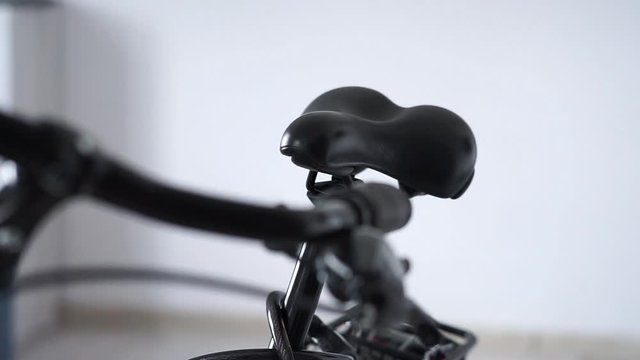 siodełko rowerowe czarne