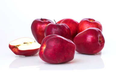 Fototapeta na wymiar Ripe red apples.